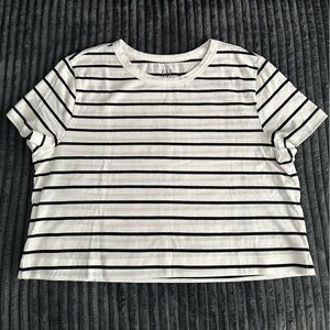 GAP Vintage Cropped Black and White Striped Tee - Size S Petite - NWOT